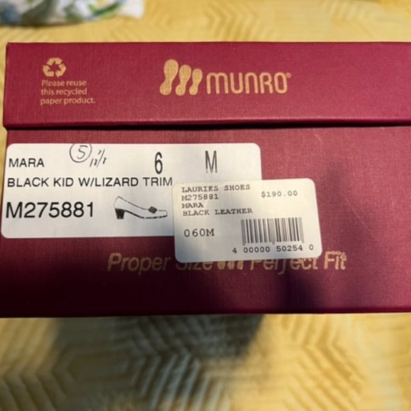 Munro Women's Shoe 6M - Beautiful leather with kid trim - Picture 3 of 3